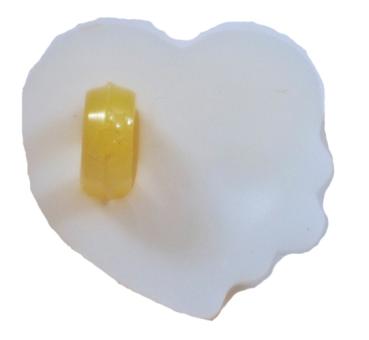 Kids buttons as hearts out plastic in dark yellow 15 mm 0,59 inch