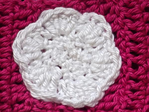 Hand crocheted kids headband in fuchsia with a head circumference 54 cm 21,26 inch